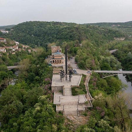 Bobevata Guest House - Floor 2 - Stunning View Old Town Велико-Тырново Экстерьер фото