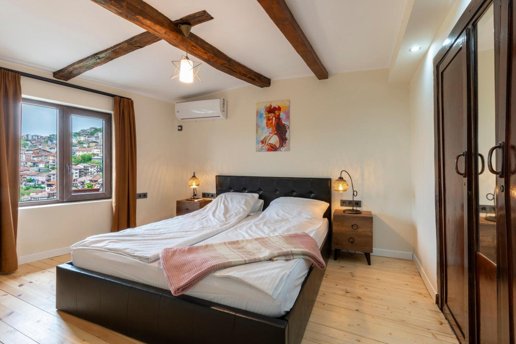 Bobevata Guest House - Floor 2 - Stunning View Old Town Велико-Тырново Экстерьер фото