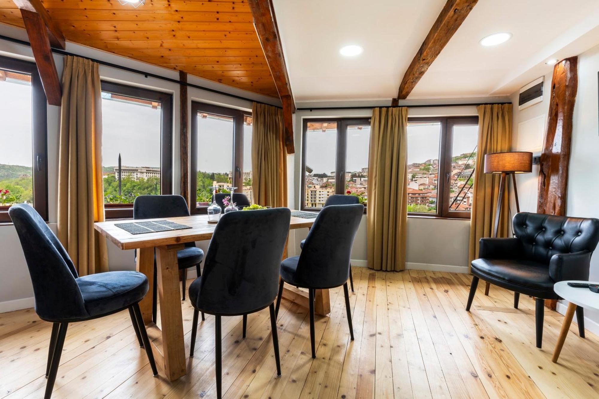 Bobevata Guest House - Floor 2 - Stunning View Old Town Велико-Тырново Экстерьер фото