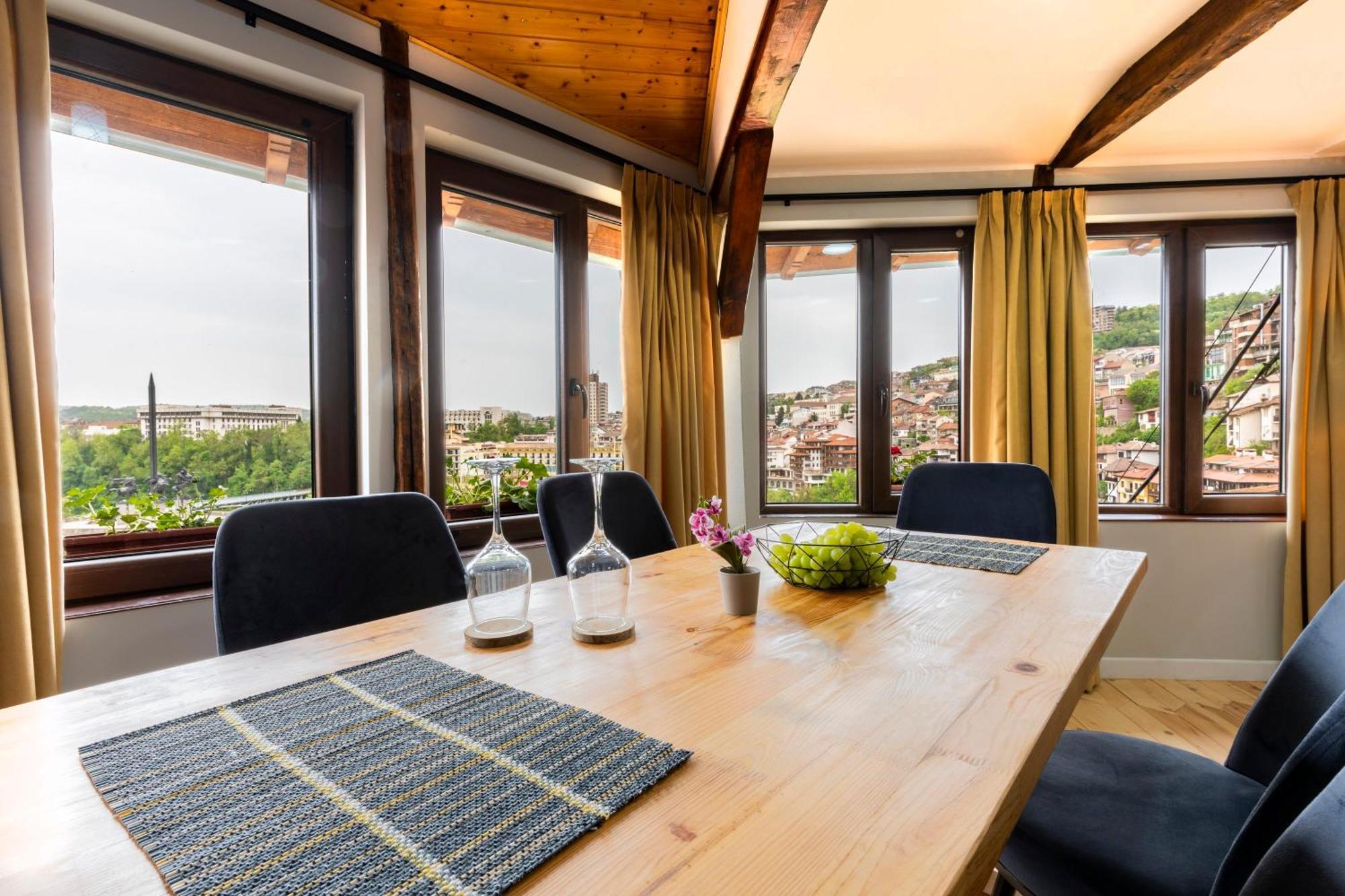 Bobevata Guest House - Floor 2 - Stunning View Old Town Велико-Тырново Экстерьер фото