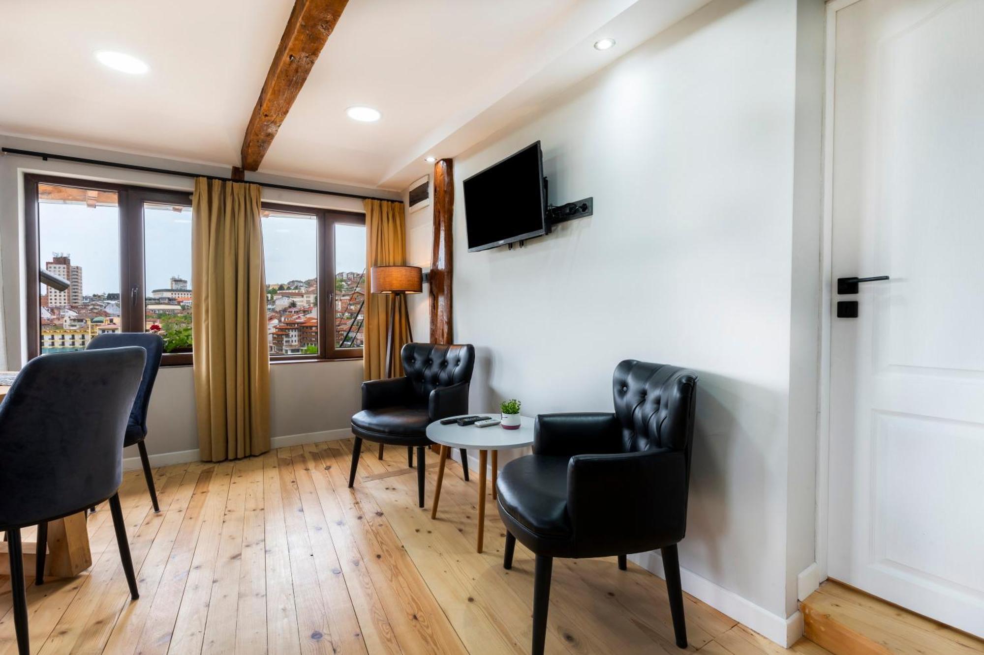 Bobevata Guest House - Floor 2 - Stunning View Old Town Велико-Тырново Экстерьер фото