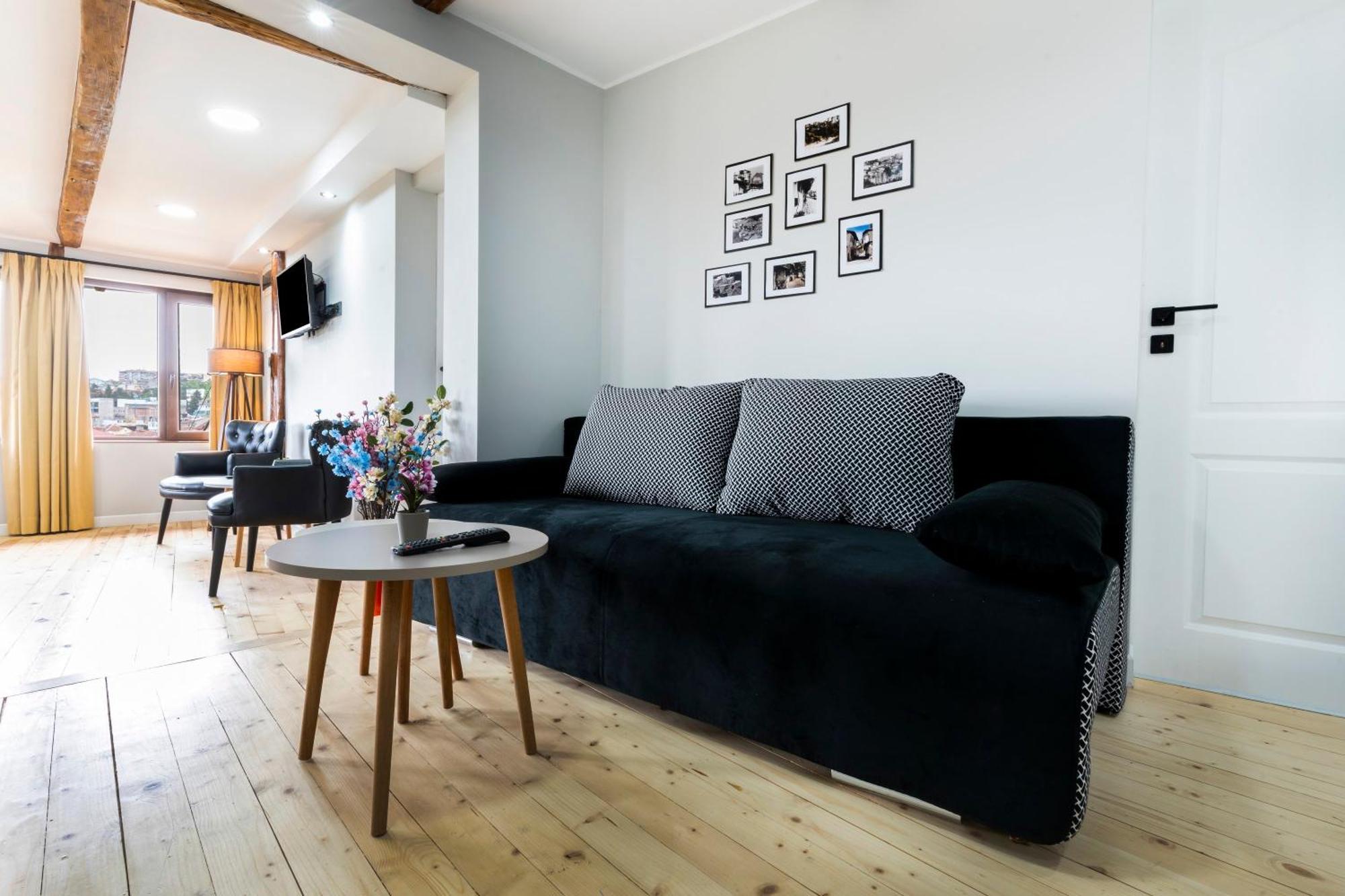 Bobevata Guest House - Floor 2 - Stunning View Old Town Велико-Тырново Экстерьер фото