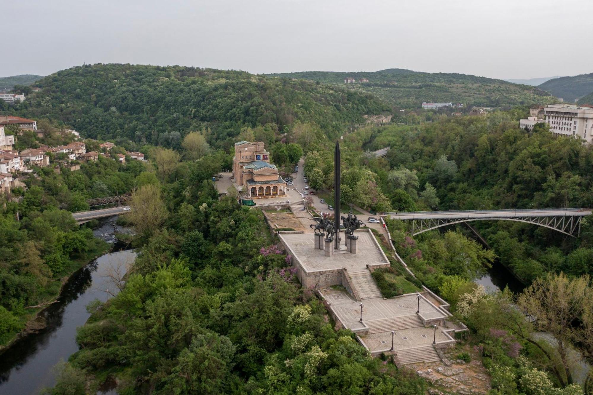 Bobevata Guest House - Floor 2 - Stunning View Old Town Велико-Тырново Экстерьер фото